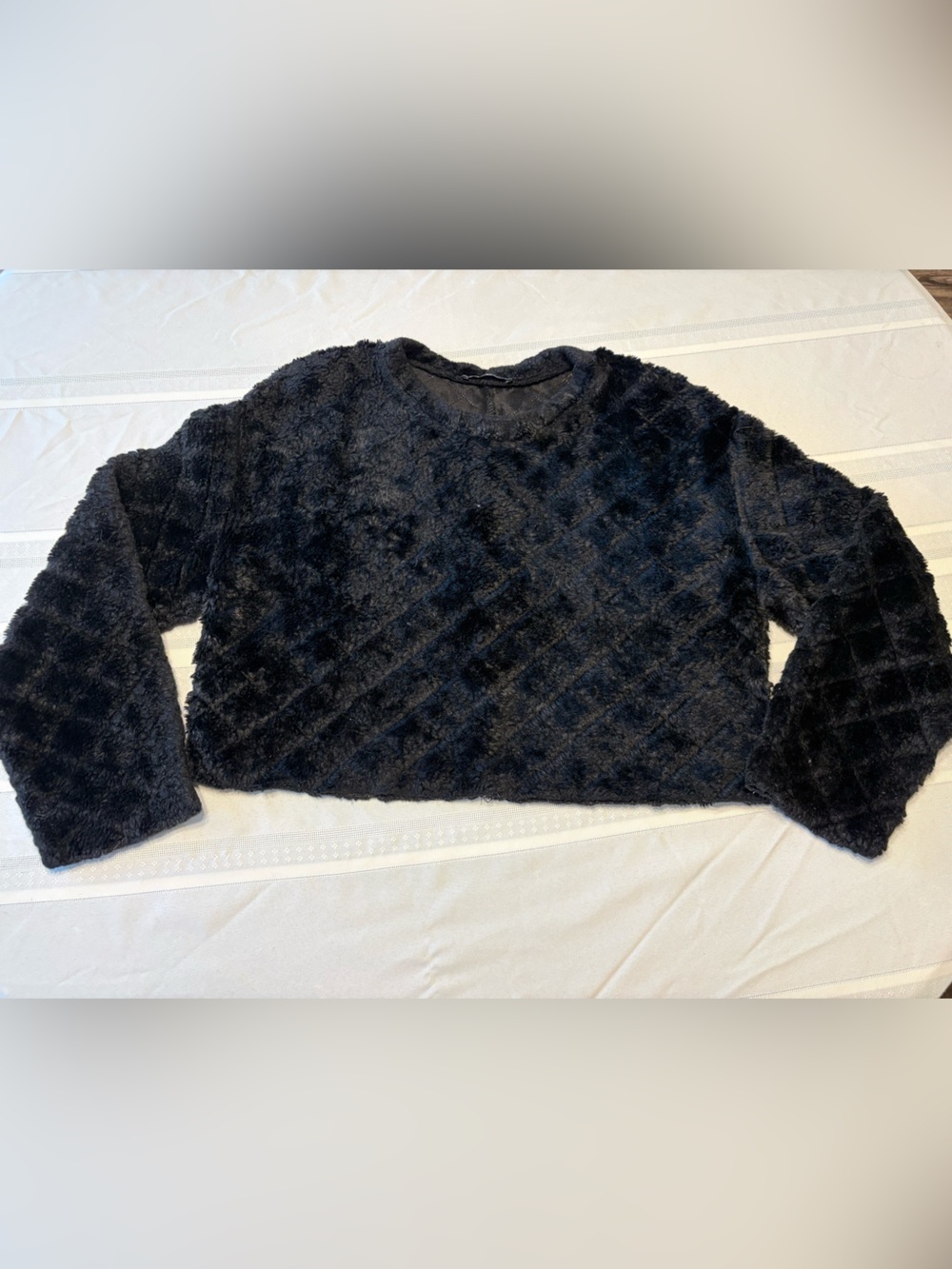 Zara Black Plush Crewneck Cropped Sweater